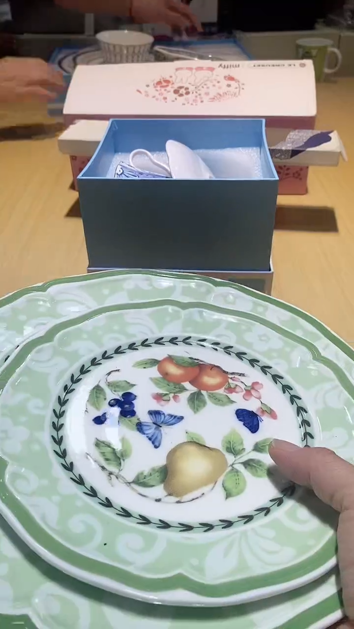 【闪购商品】瓷片锅碗瓢盆一件不剩