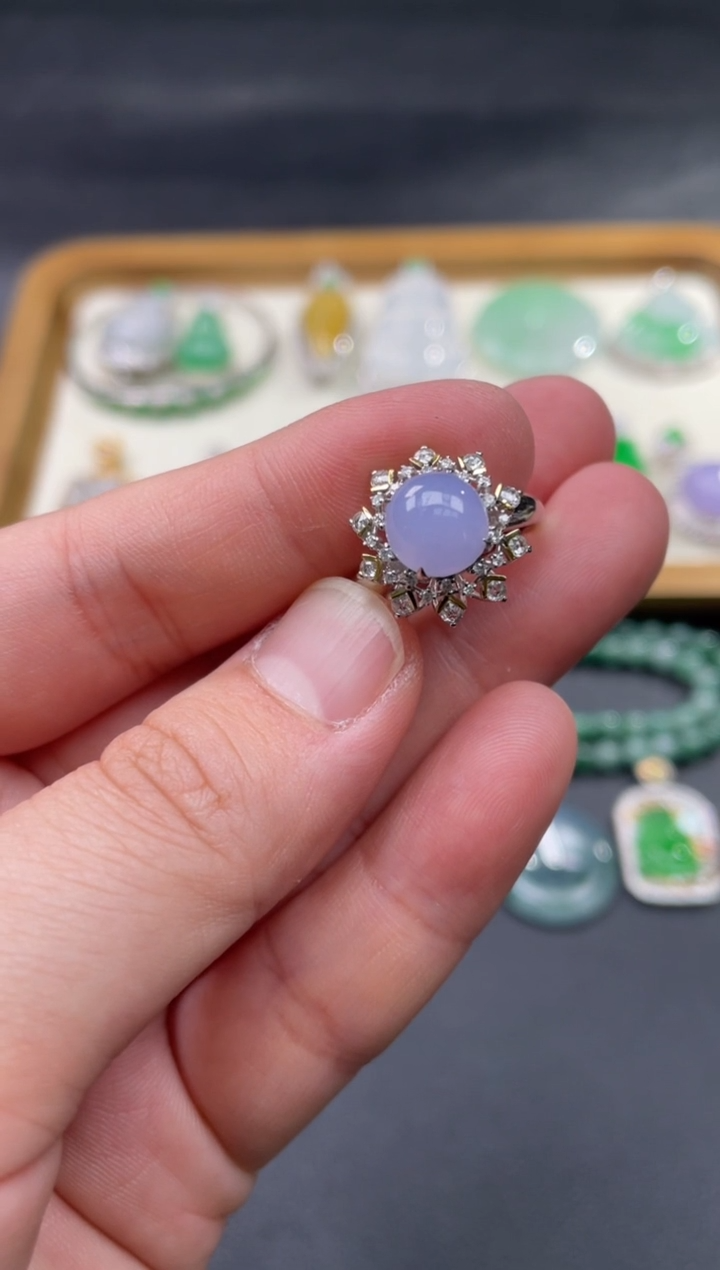 【闪购商品】翡翠戒指18K金镶嵌41........