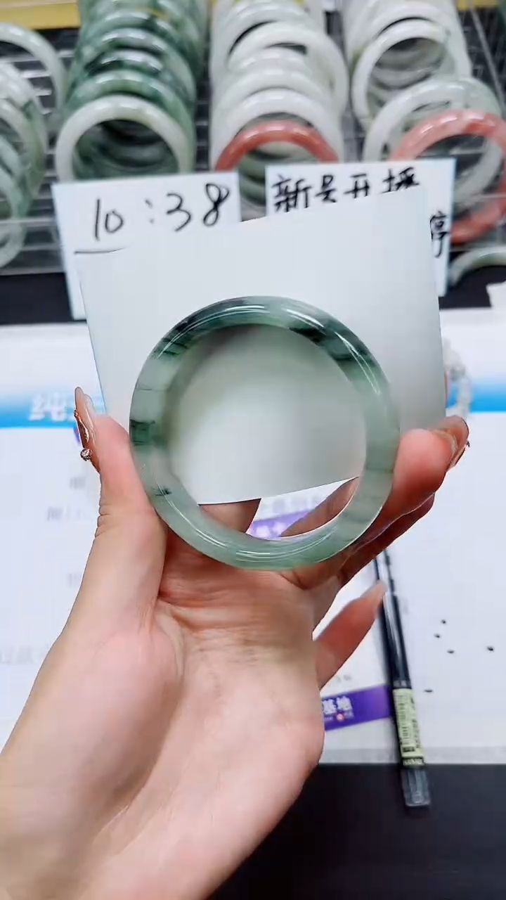 【闪购商品】石英质玉手镯未镶嵌A124-55/56