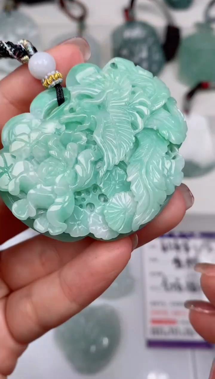 【闪购商品】翡翠颈饰未镶嵌吊坠