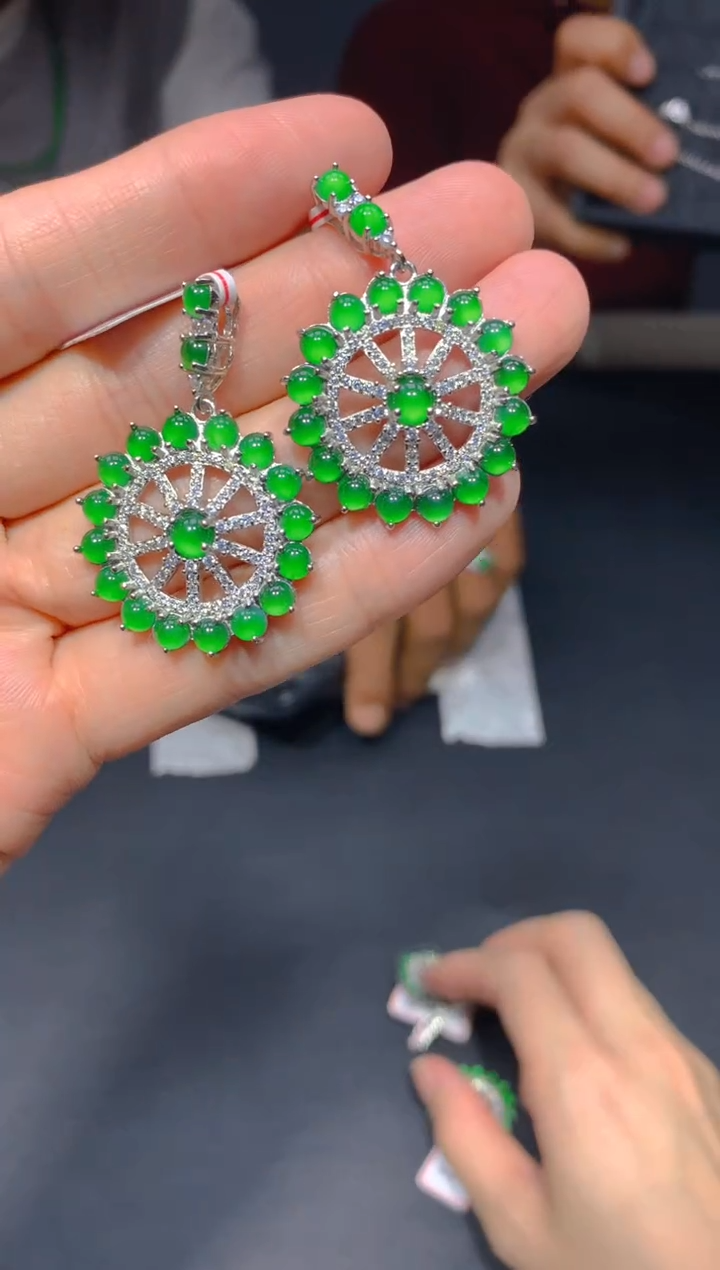 【闪购商品】定制翡翠未镶嵌41多样性发货(发其一）