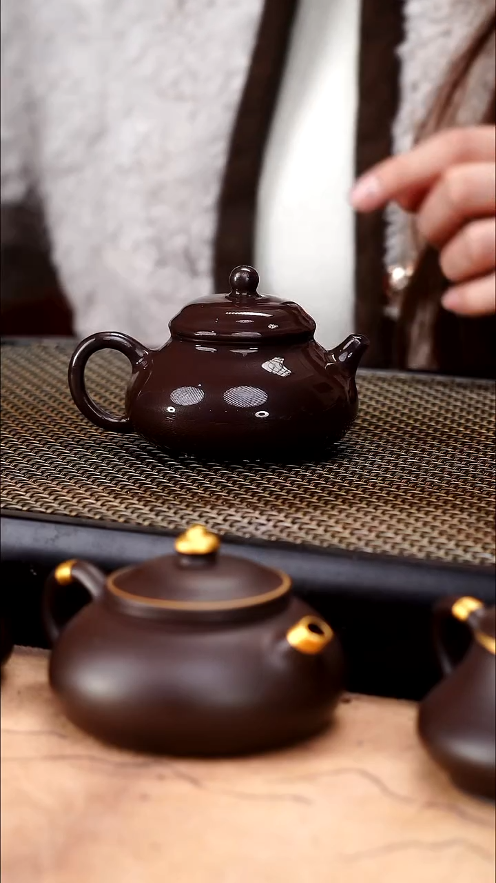茶壶紫砂深井老紫泥超精工容天140cc