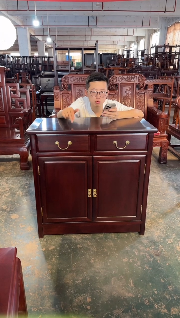 黑酸枝木类成套家具双门餐边柜