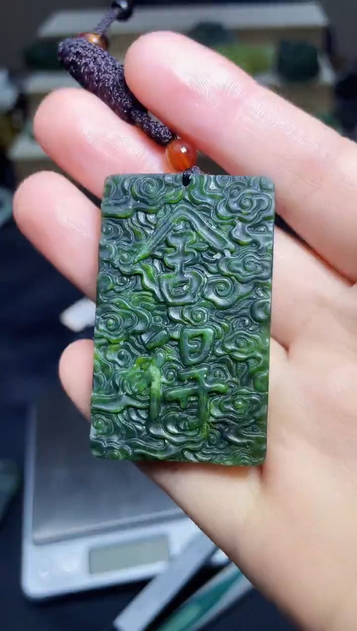 颈饰未镶嵌和田玉1