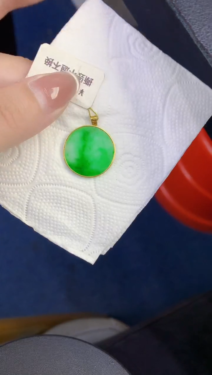 颈饰18K金镶嵌翡翠缅甸天然翡翠A货