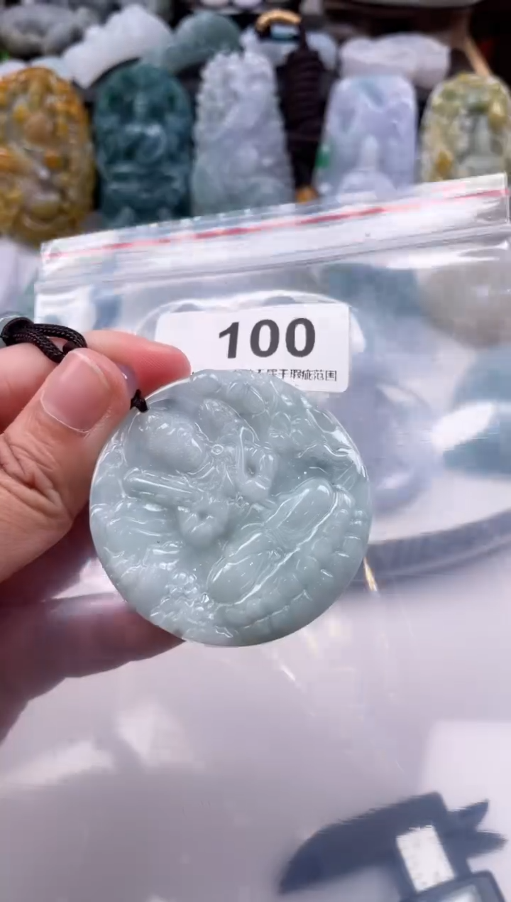 【闪购商品】翡翠颈饰未镶嵌天然缅甸A货翡翠100