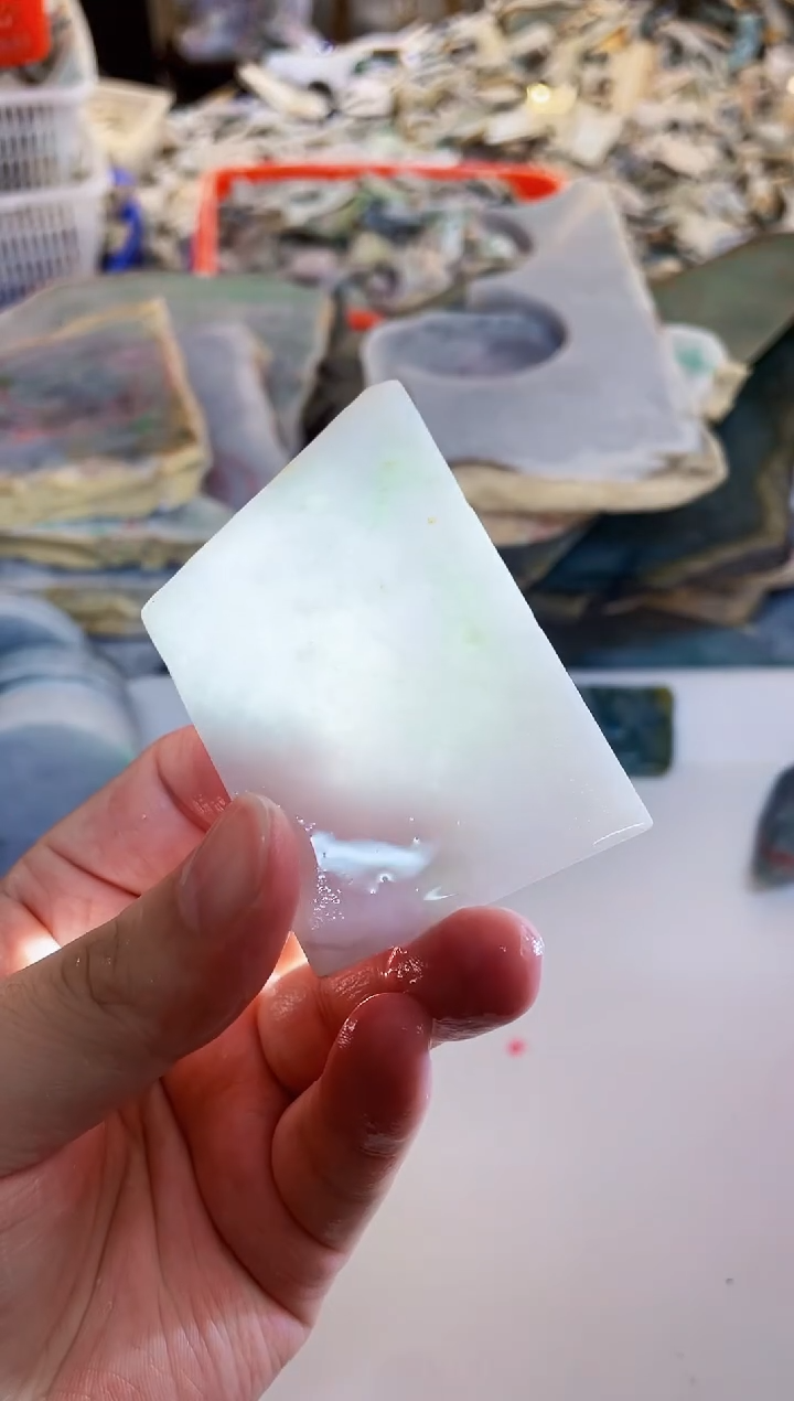 【闪购商品】翡翠颈饰未镶嵌0东0翡翠珠宝686