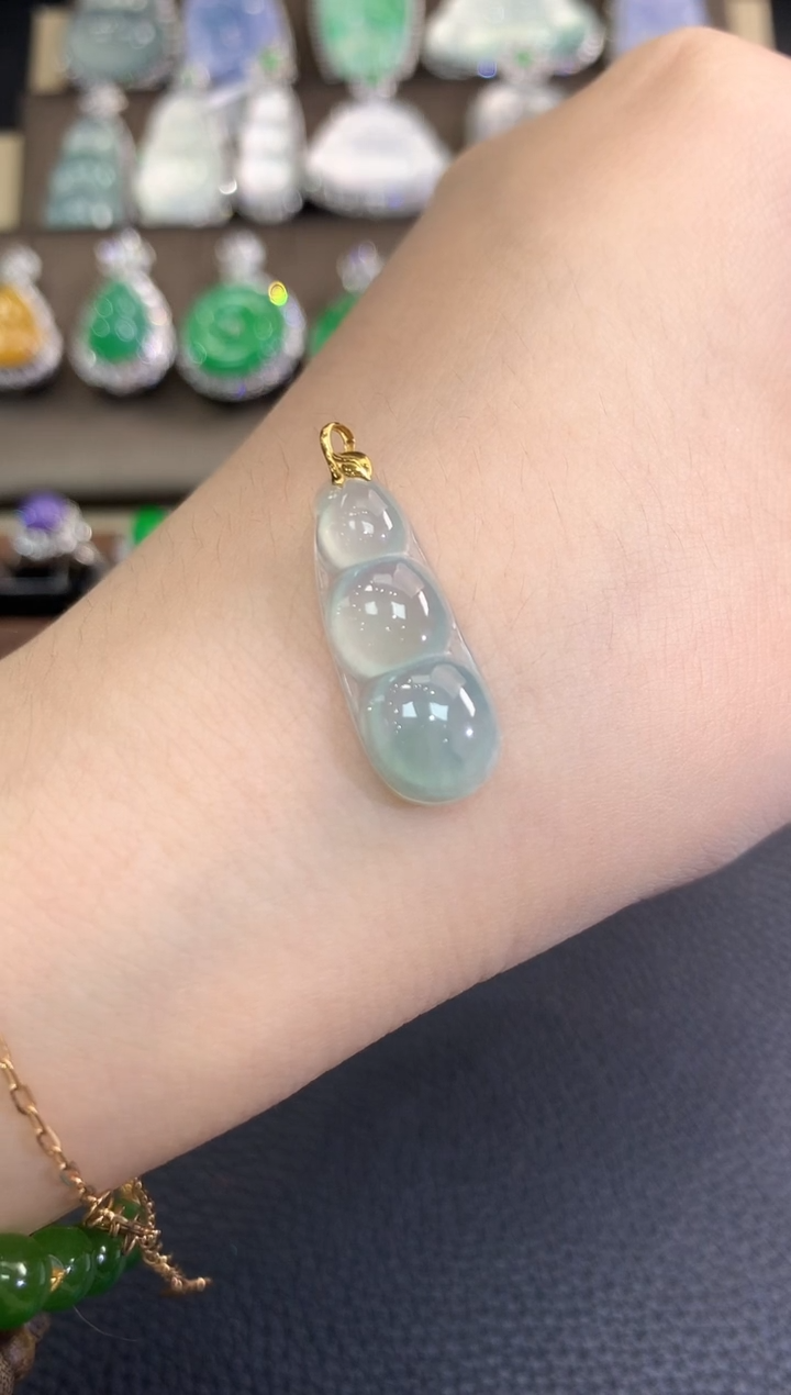 翡翠18K金镶嵌吊坠(不含链)春日珠宝 C1多样性一件发