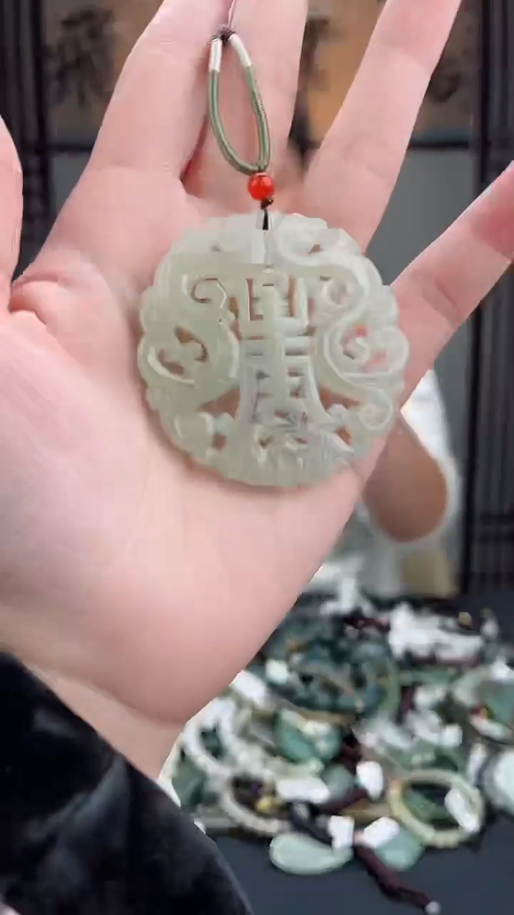 【闪购商品】和田玉（糖玉）颈饰未镶嵌多样性发货一物一拍