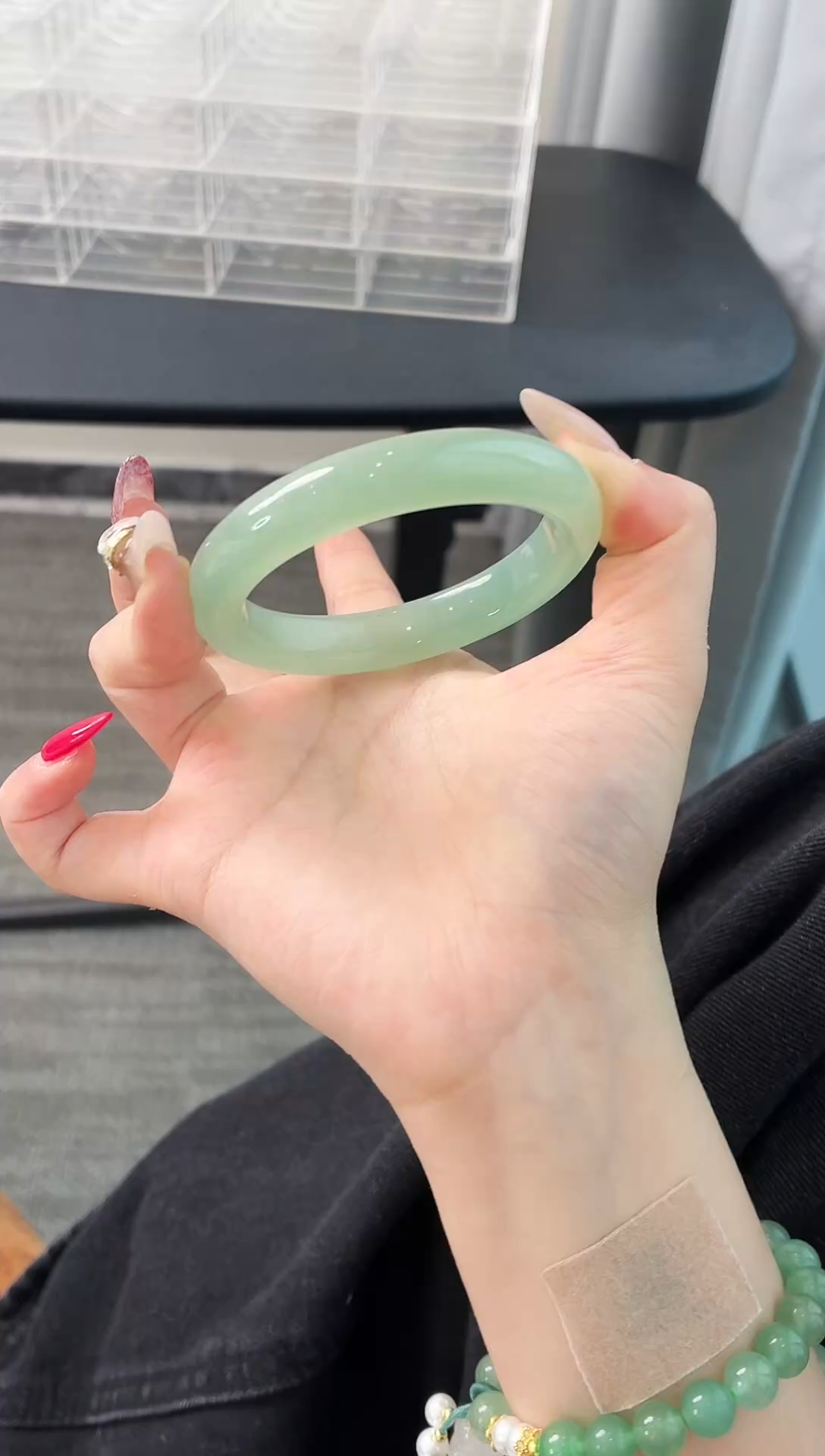 未镶嵌手镯石英质玉55.54