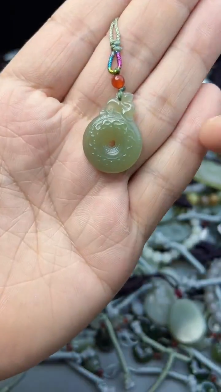 颈饰未镶嵌和田玉多样性发货   拍一发一