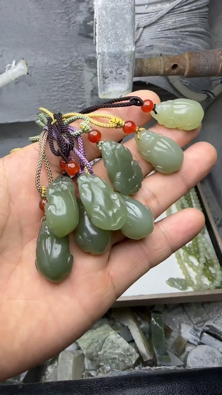 颈饰未镶嵌和田玉多样性拍一发一