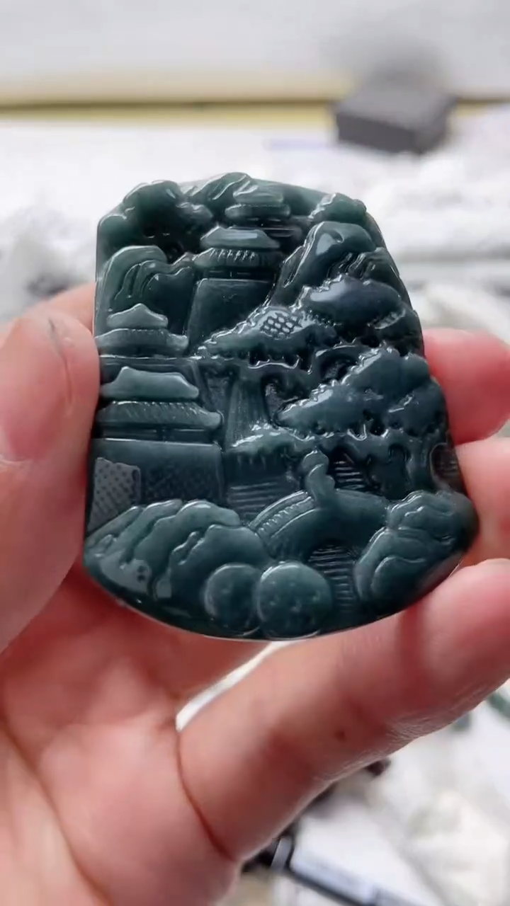 【闪购商品】翡翠颈饰未镶嵌8888888888888