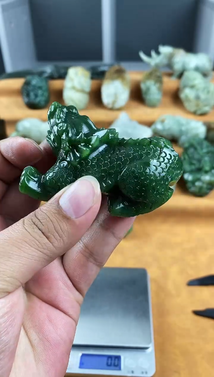 未镶嵌和田玉把件1