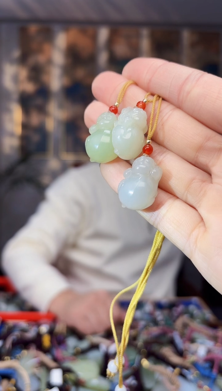 【闪购商品】和田玉挂件未镶嵌拍一发一