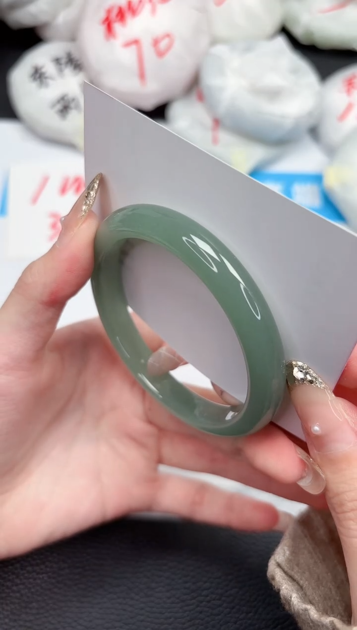 【闪购商品】石英质玉手镯未镶嵌191-56.2