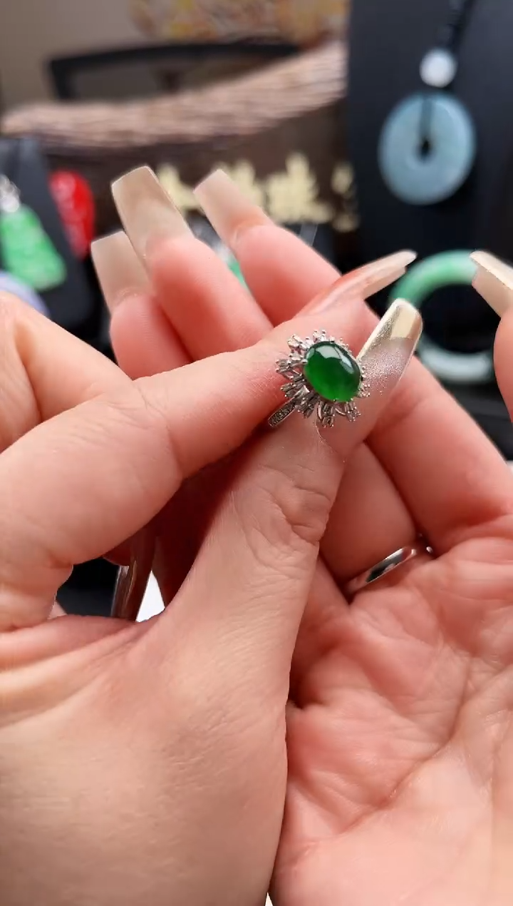 【闪购商品】翡翠戒指18K金镶嵌戒指