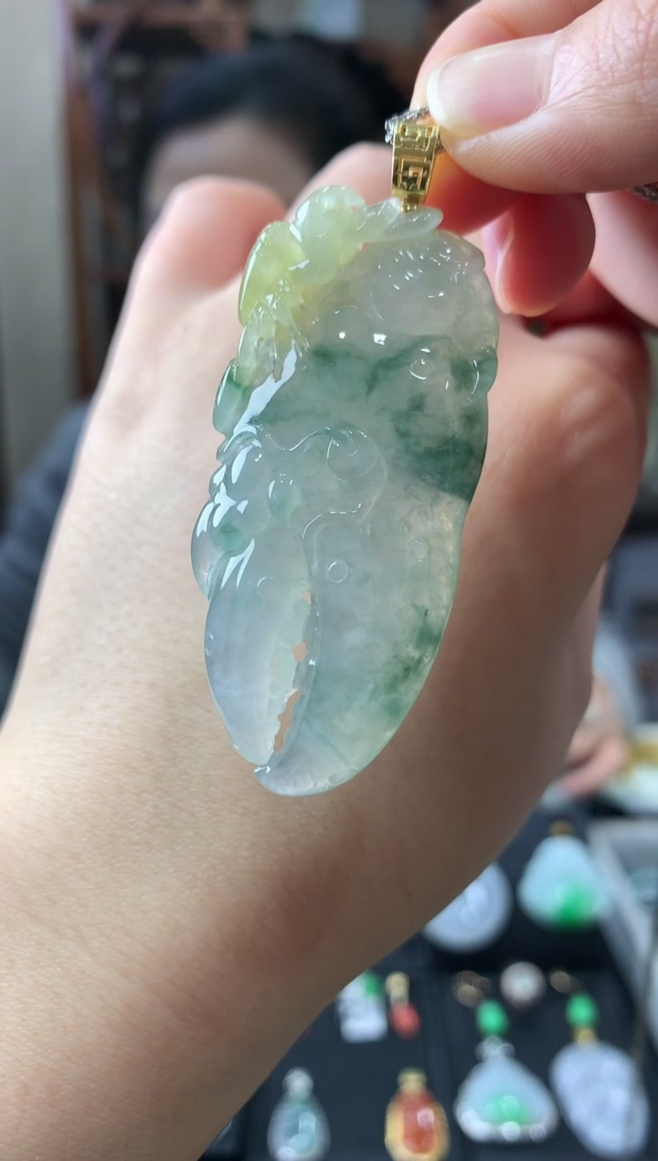 【闪购商品】翡翠吊坠(不含链)18K金镶嵌挂件