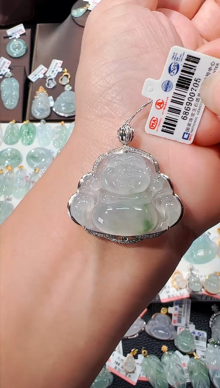 【闪购商品】翡翠吊坠(不含链)18K金镶嵌佛公吊坠705