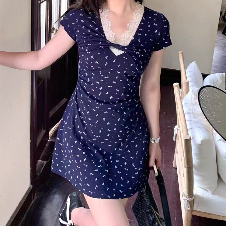 9922大码女装碎花连衣裙