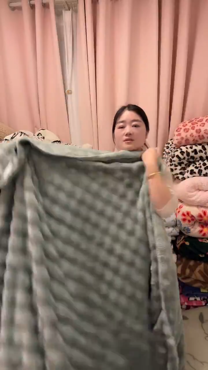 聚酯纤维1.8-2绿色-泡泡-大有光