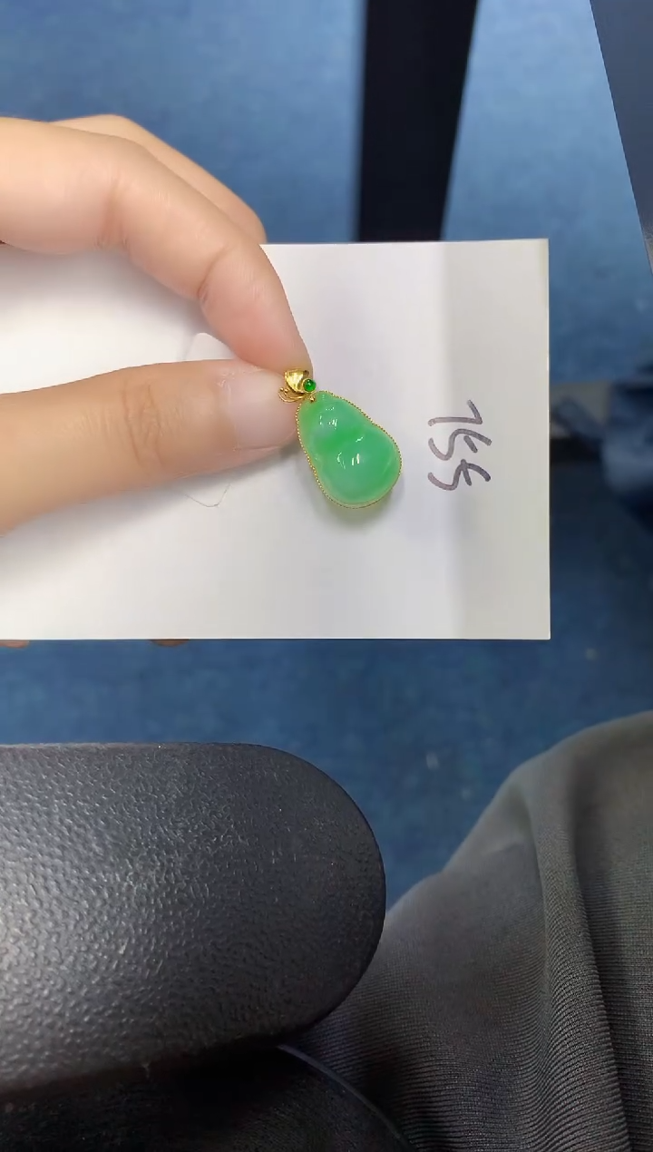 【闪购商品】翡翠颈饰18K金镶嵌000000000