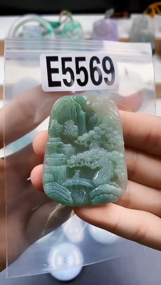 颈饰未镶嵌翡翠天然翡翠吊坠挂件