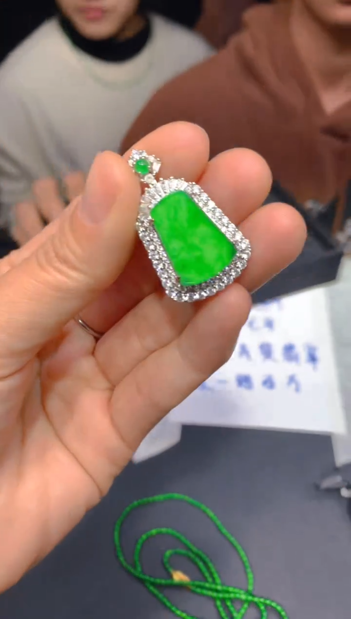 【闪购商品】定制翡翠未镶嵌48多样性发货（发其一）