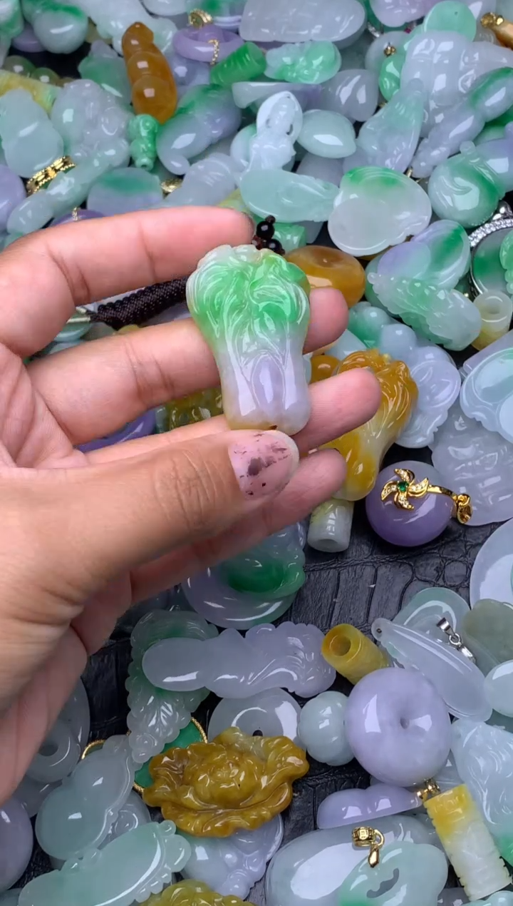 翡翠未镶嵌颈饰天然缅甸翡翠吊坠