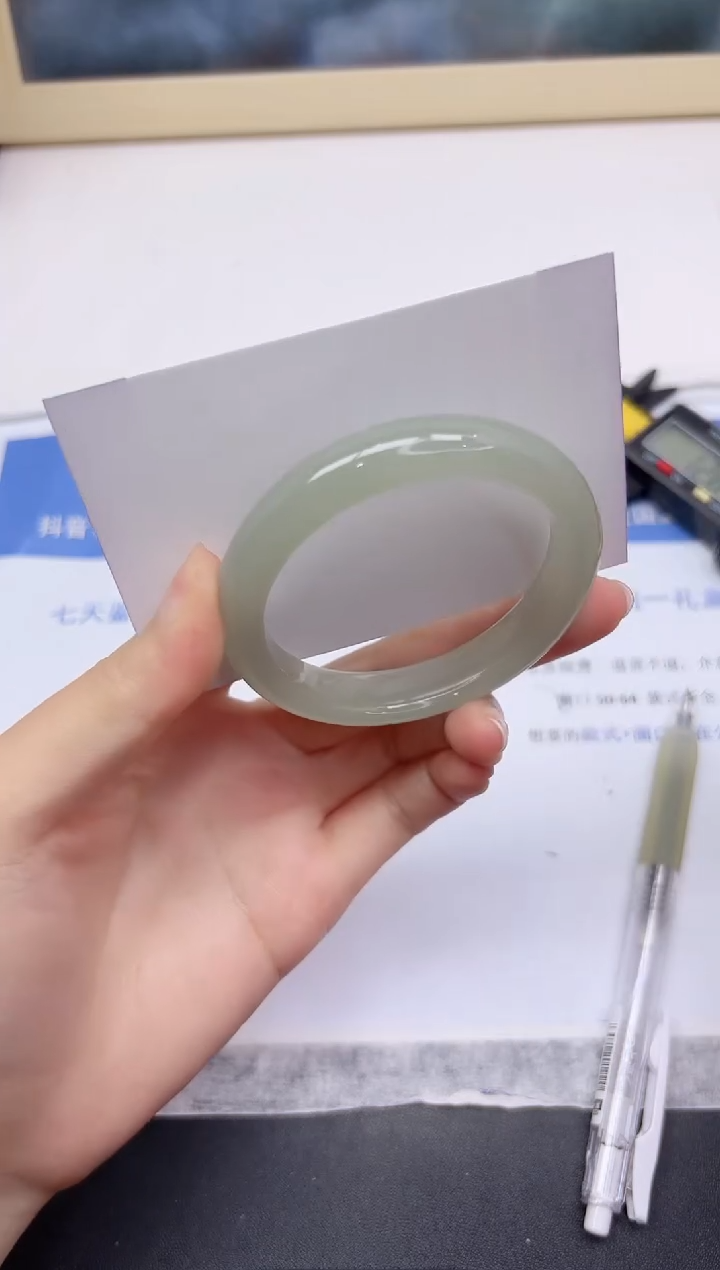 石英质玉手镯未镶嵌151-52.9