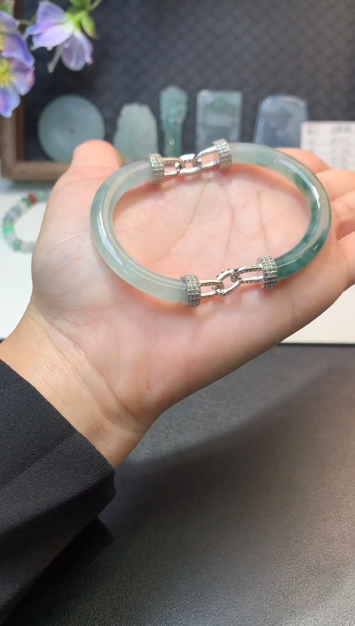 颈饰银S925镶嵌翡翠成品