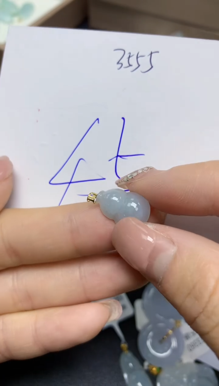 【闪购商品】翡翠挂件18K金镶嵌 天然翡翠A货