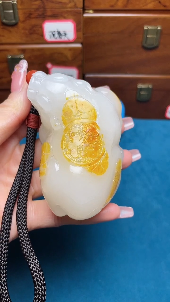 【闪购商品】和田玉把件未镶嵌和田玉