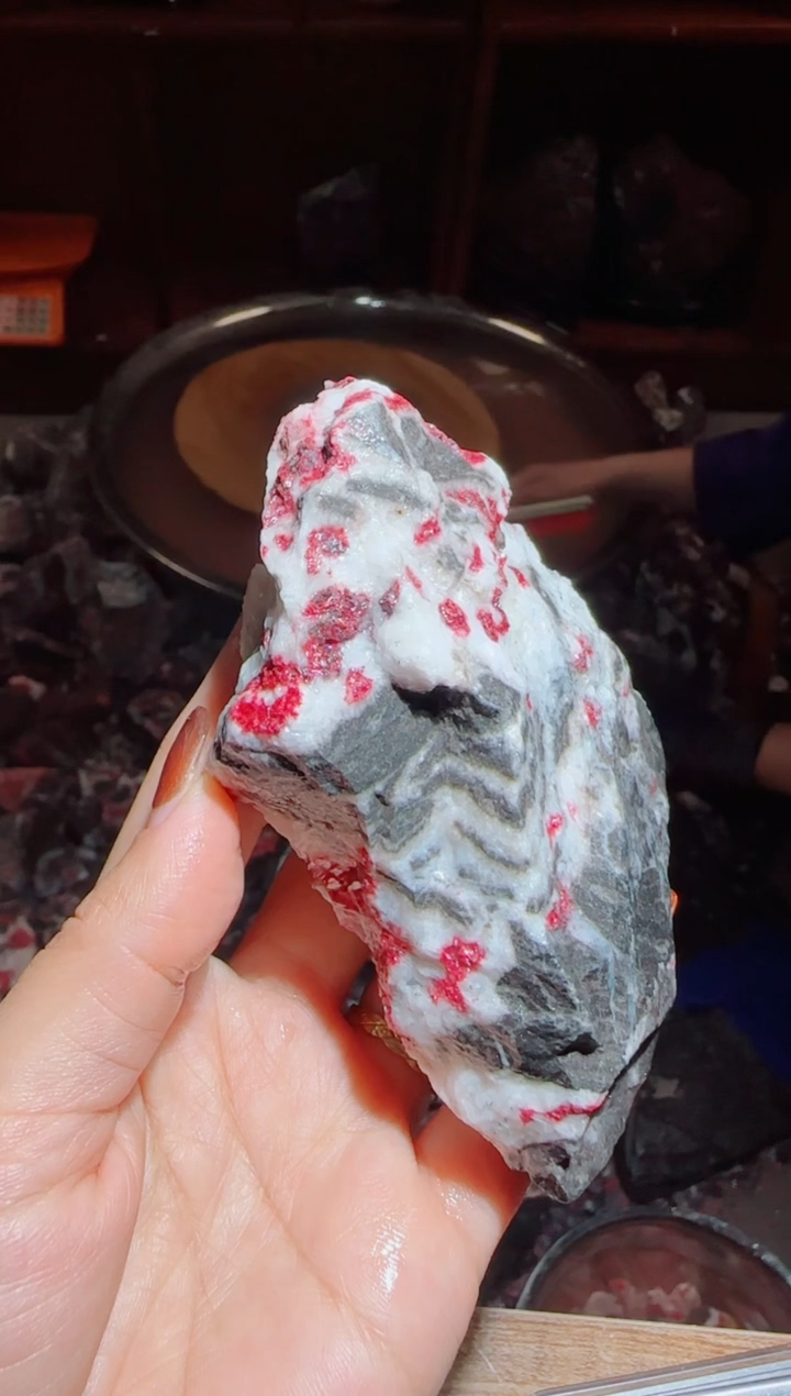 天然辰砂朱砂毛料68