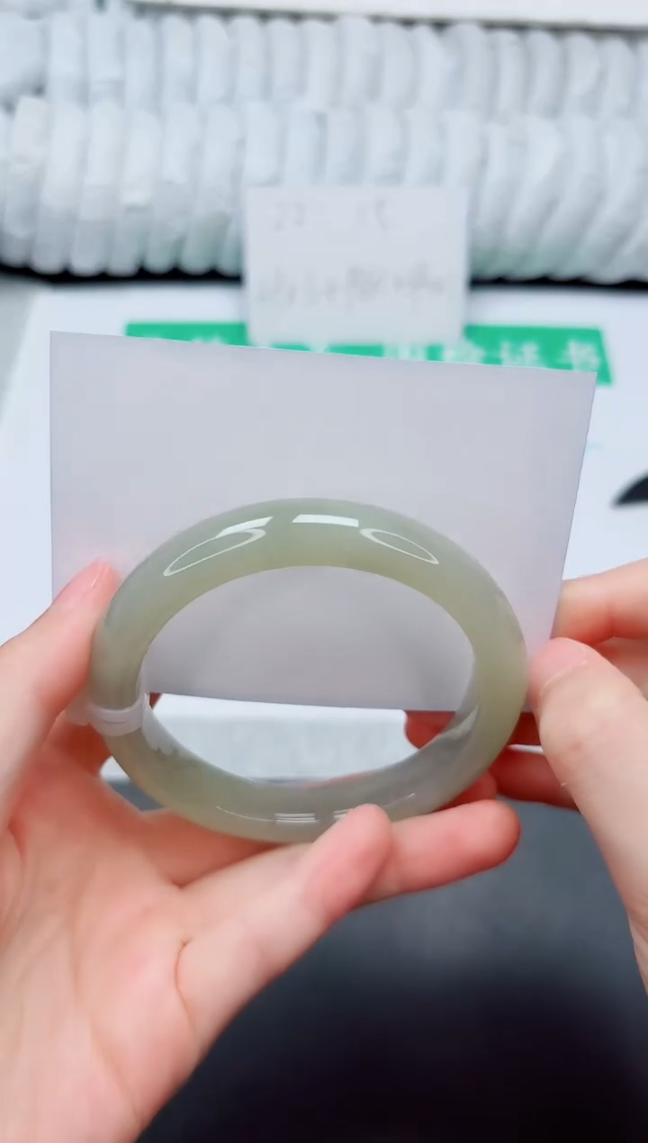 和田玉手镯未镶嵌9-61.3QS1