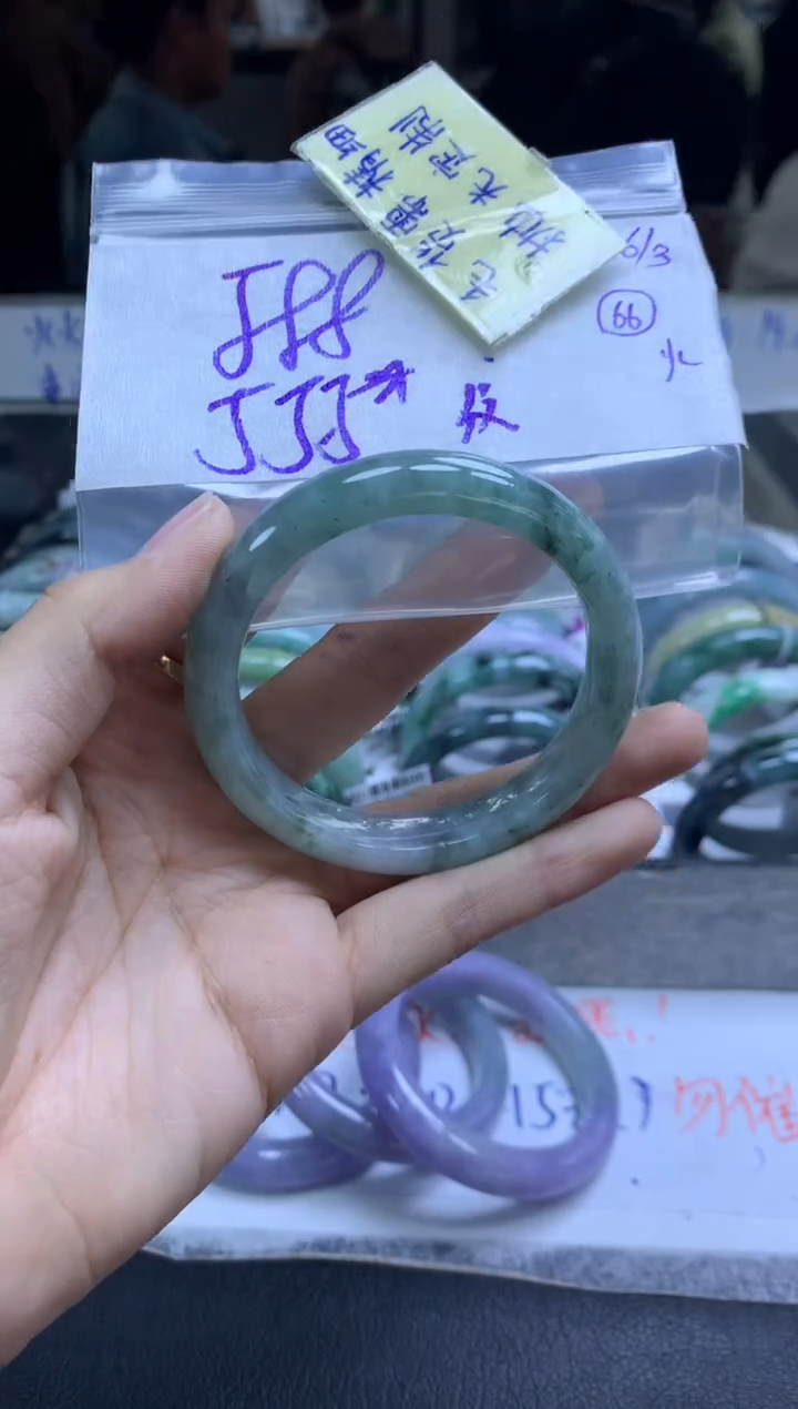 【闪购商品】定制翡翠未镶嵌手镯毛货需精细抛光+多人+588元