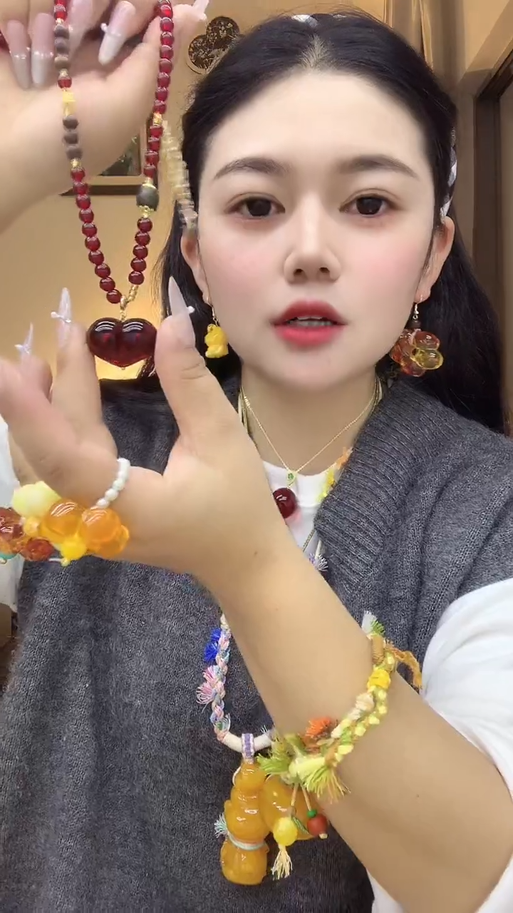 砖雕大喜喜时尚穿搭饰品