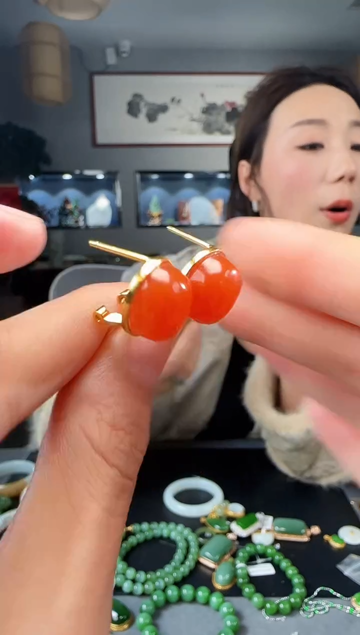 【闪购商品】南红玛瑙耳钉银S925镶嵌1