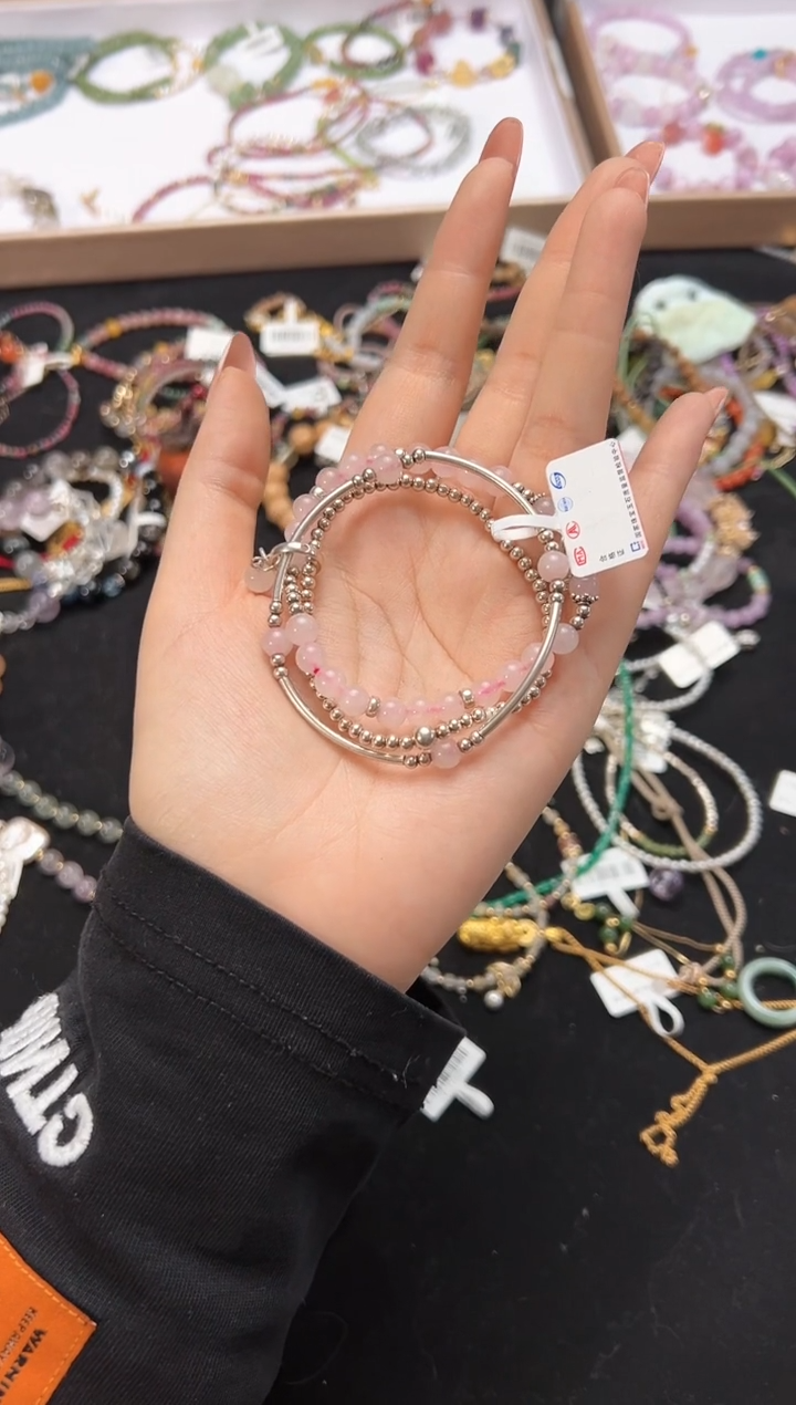 【闪购商品】水晶手链未镶嵌颜色微差多样性发货发其一