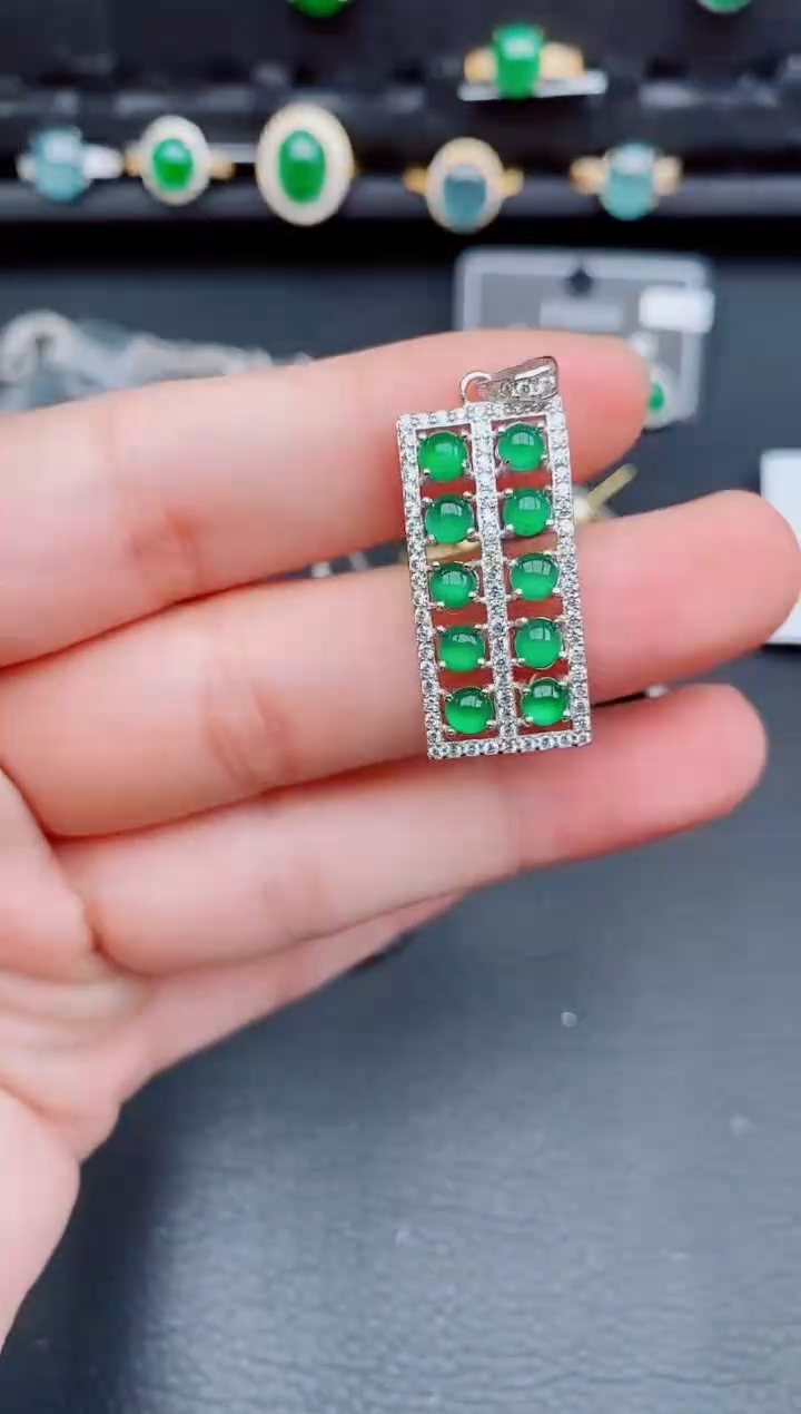 【闪购商品】翡翠颈饰银S925镶嵌天然a货翡翠276