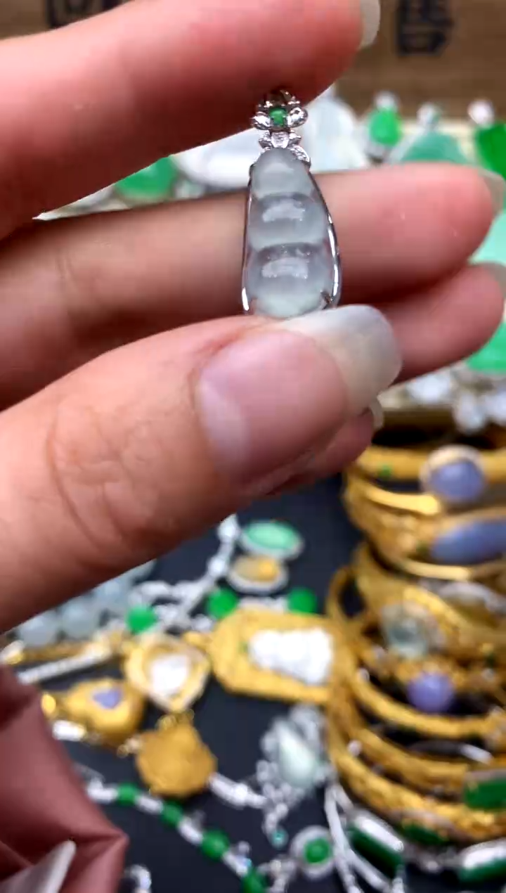 【闪购商品】翡翠颈饰18K金镶嵌248-中国好珍宝