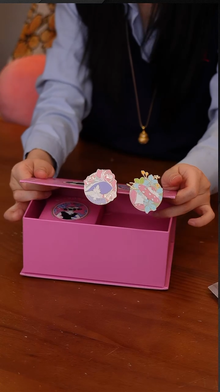 陶100-赫本猫车载香薰-紫色  +粉色