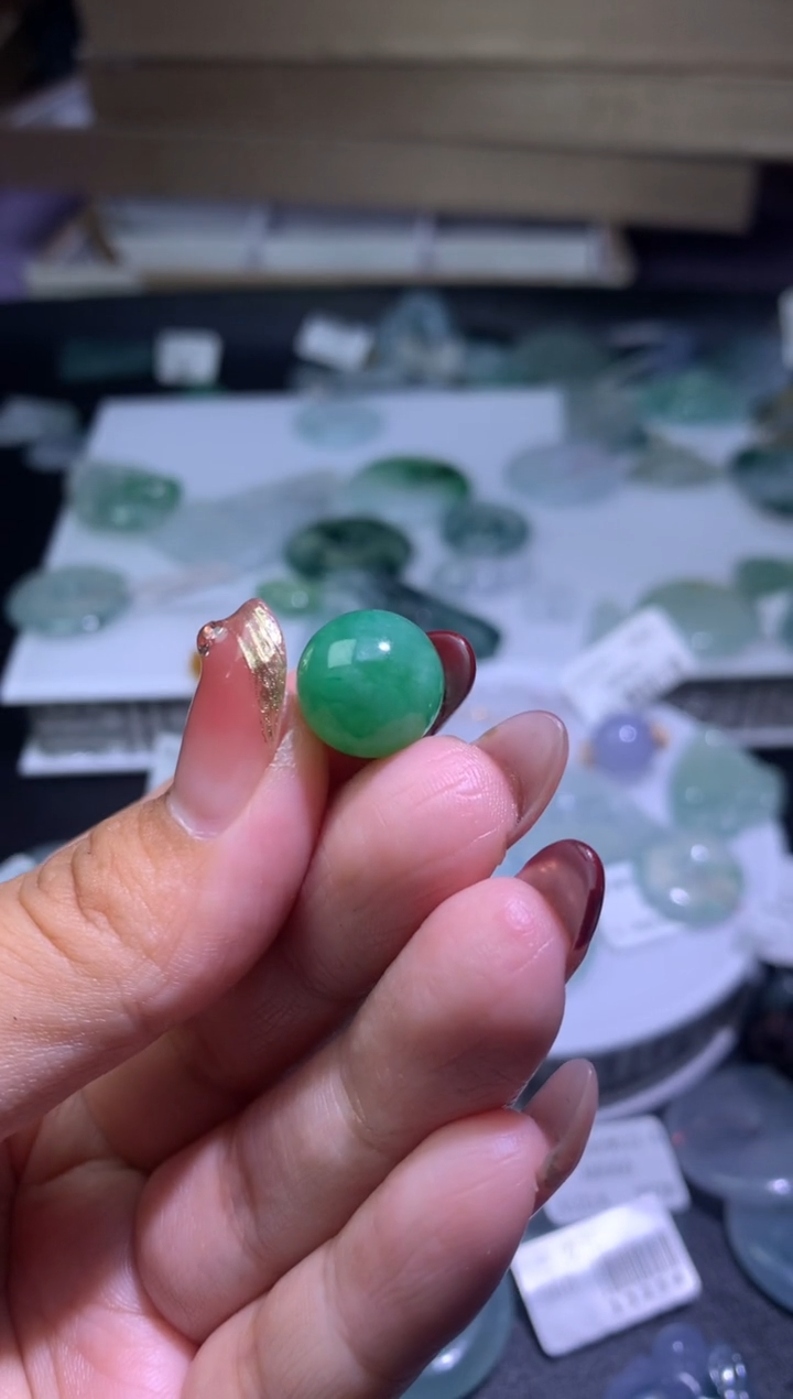 【闪购商品】定制翡翠未镶嵌毛货