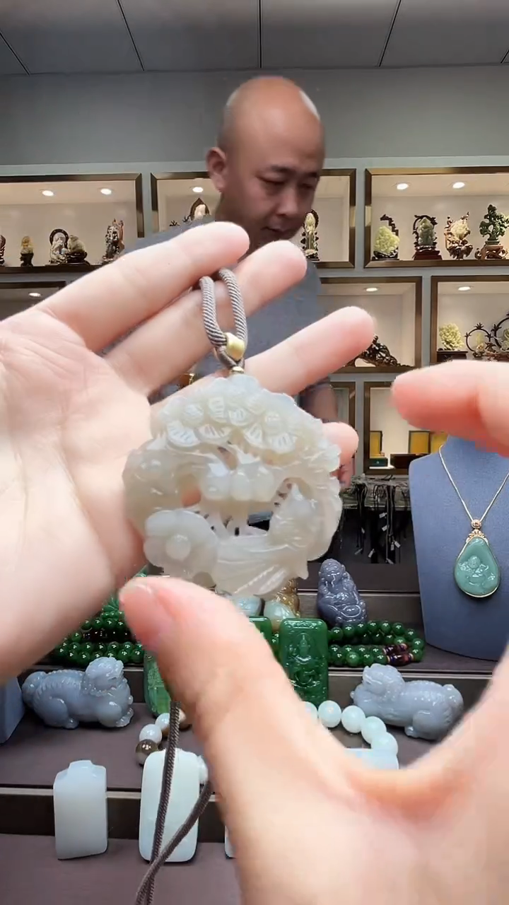 【闪购商品】和田玉颈饰未镶嵌苏