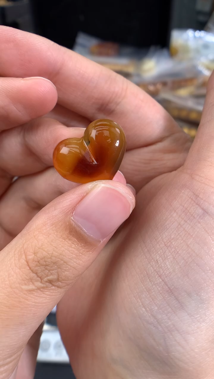 蜜蜡未镶嵌珠宝奇石1