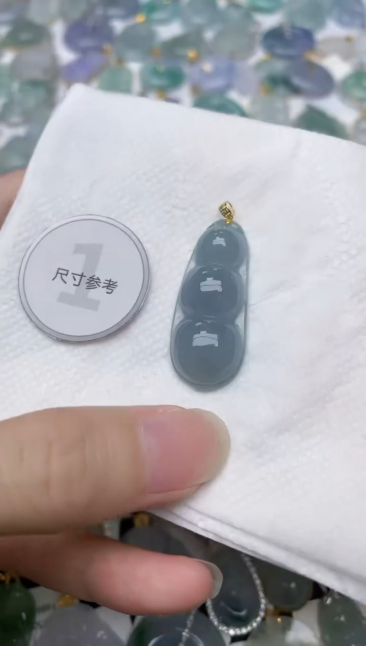 翡翠18K金镶嵌颈饰天然A货翡翠