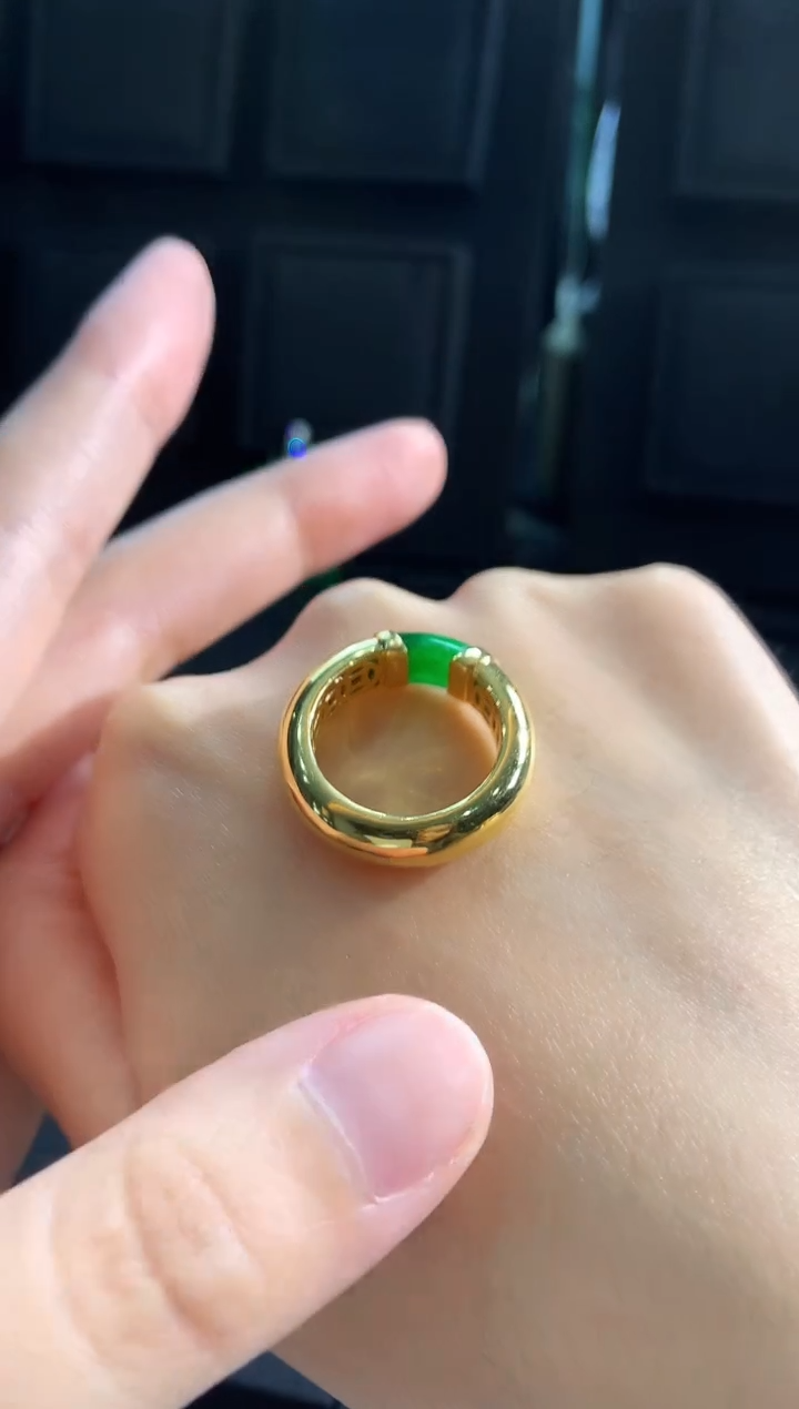 【闪购商品】翡翠戒指18K金镶嵌手饰
