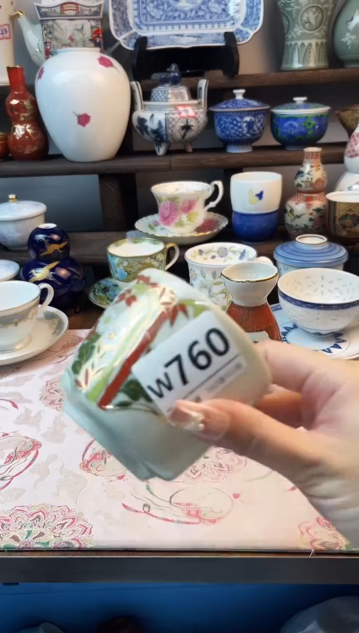 瓷片爱**的W760不退不换.感谢理解