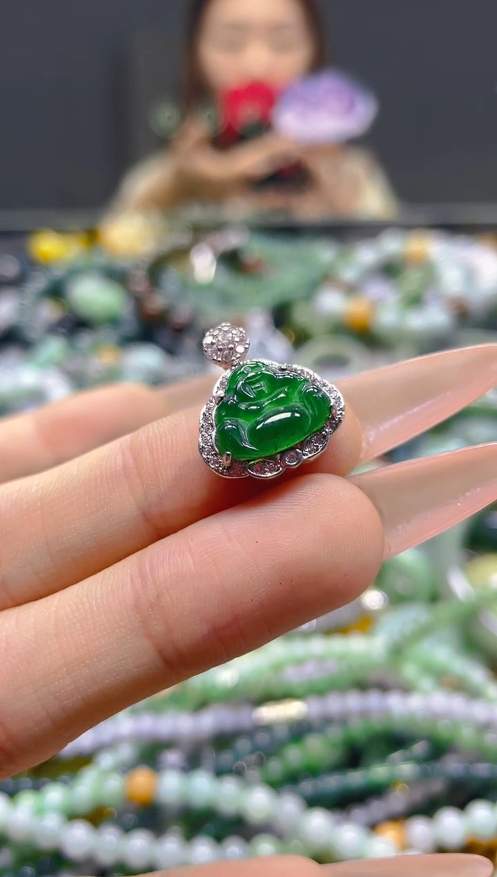 颈饰未镶嵌翡翠/K/翡翠A货，一件也是批发价