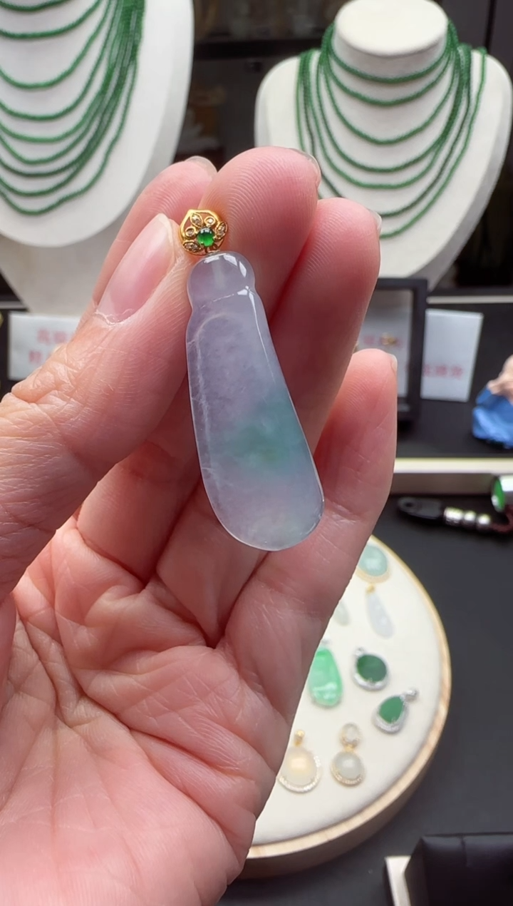 【闪购商品】翡翠吊坠(不含链)18K金镶嵌【海莎一口翠】翡翠挂件1